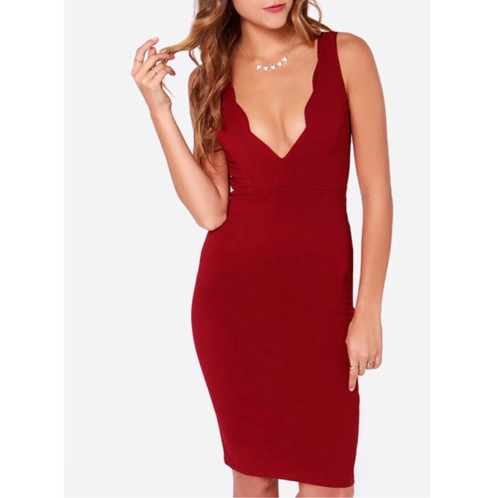 Lulu’s Scalloped Bodycon Dress